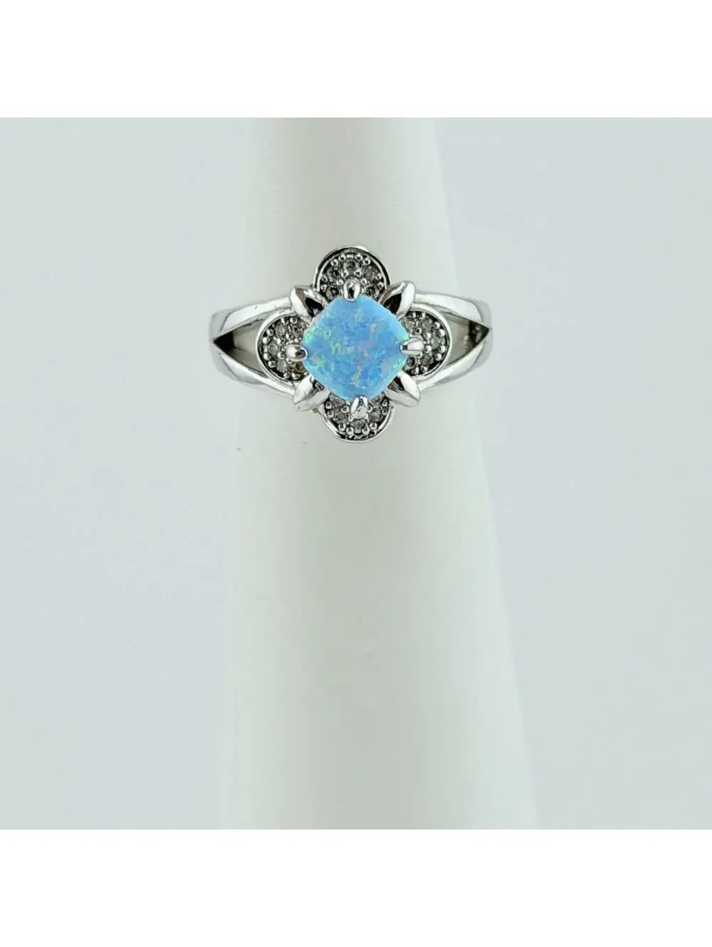 Bomb Party Adjustable RARE FIND Kids Ring RBP2374 (Bella Amore Style CLOVER)